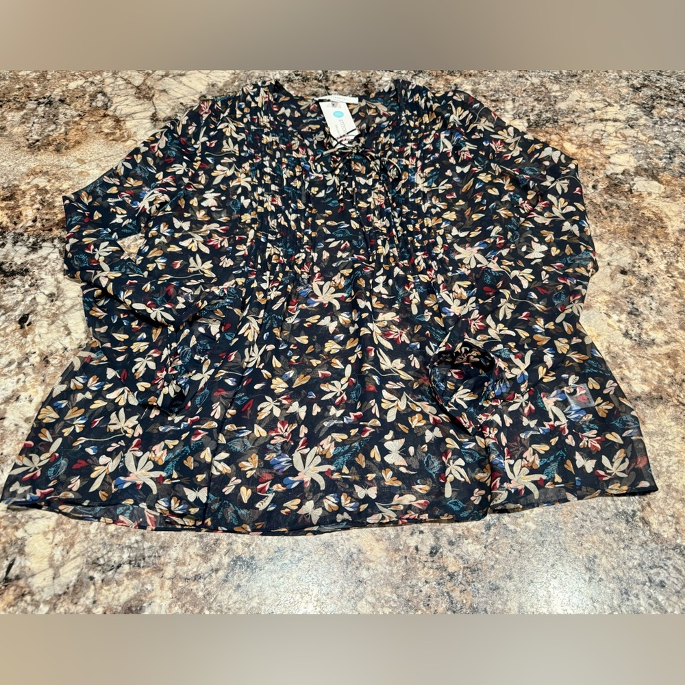 Women’s Wren & Willa long sleeve blouse